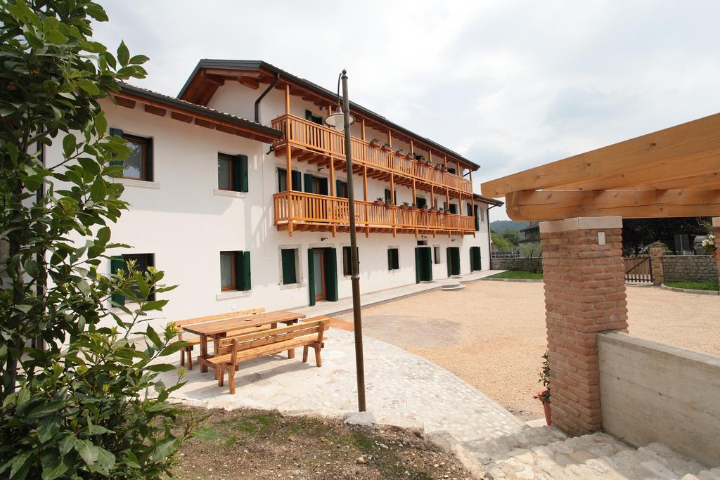 Albergo Diffuso Polcenigo C. Zoldan Exteriör bild